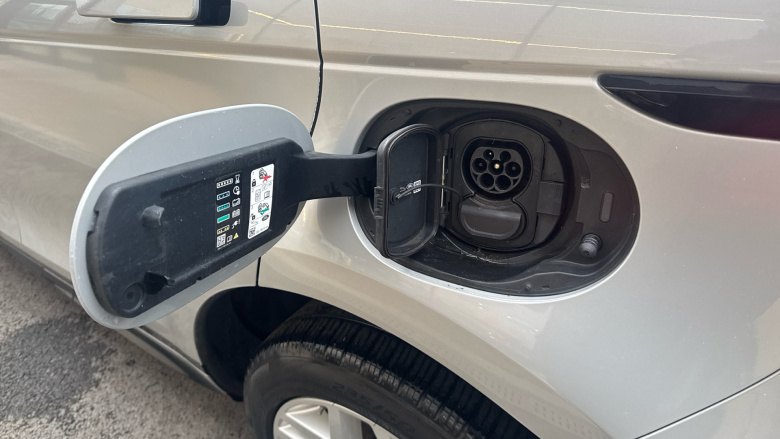 Land Rover Range Rover Evoque 1.5 P300e R-Dynamic SE 5dr Auto Hatchback